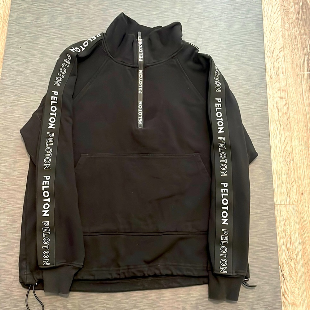 Peloton Pullover
